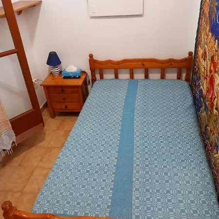 Anna's Skyrian House Apartment *